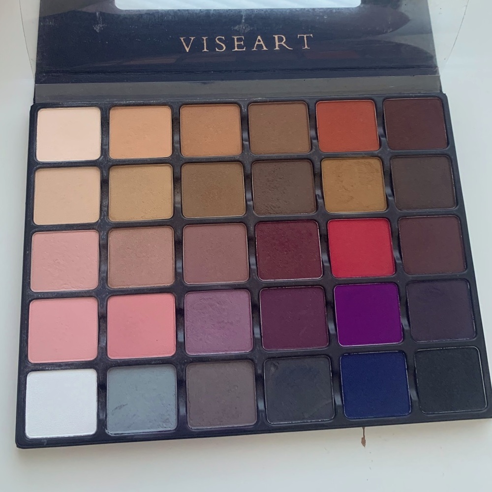VISEART Grande Pro Volume 1
